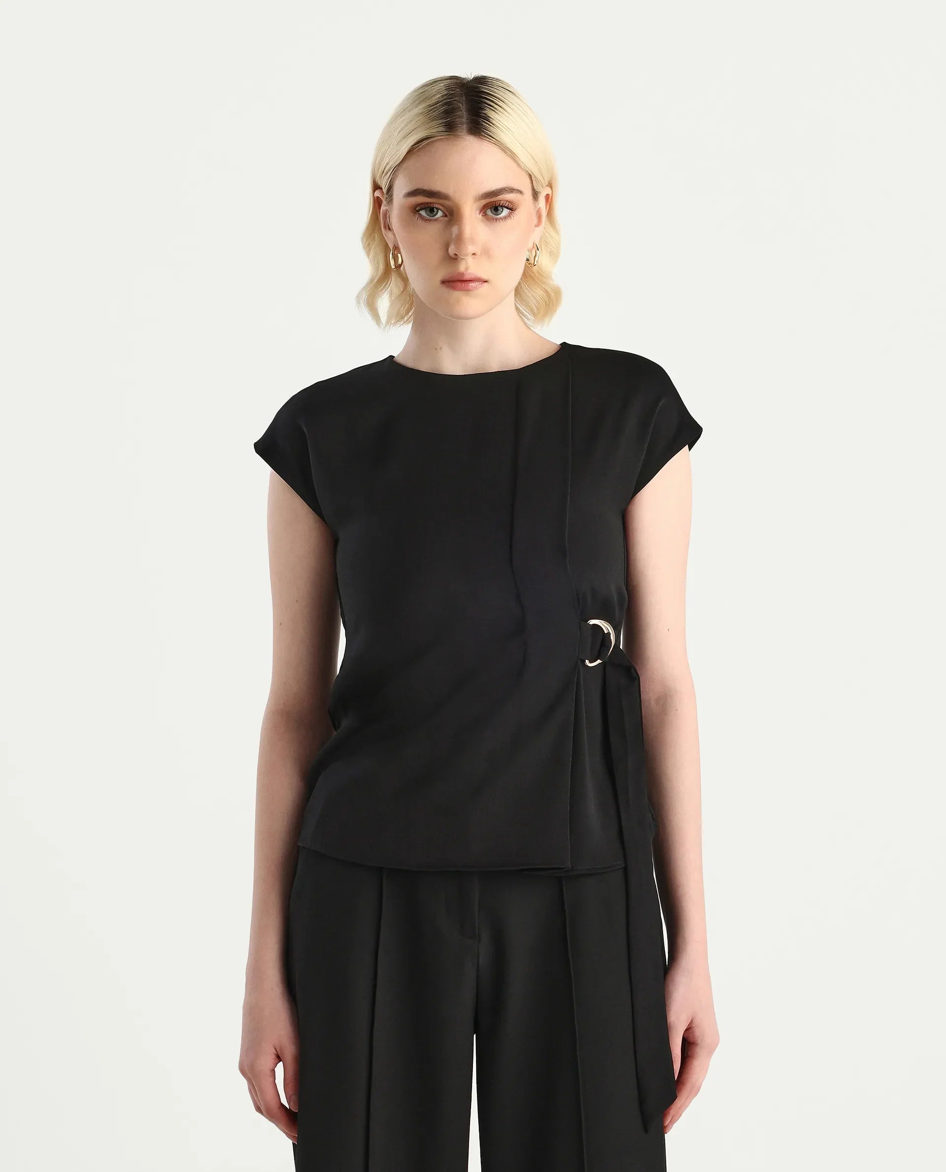 Rareism Women's Mardin Black Polyester Crew Neck Regular Fit Plain Top