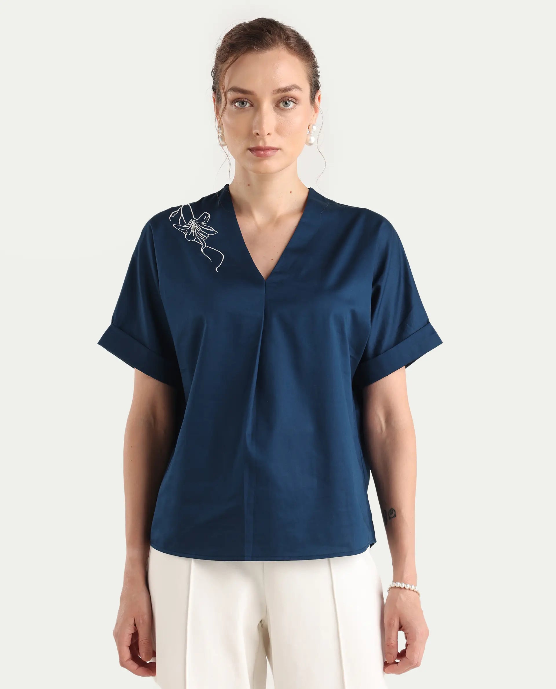 Rareism Women's Mars Blue Cotton V-Neck Boxy Fit Top