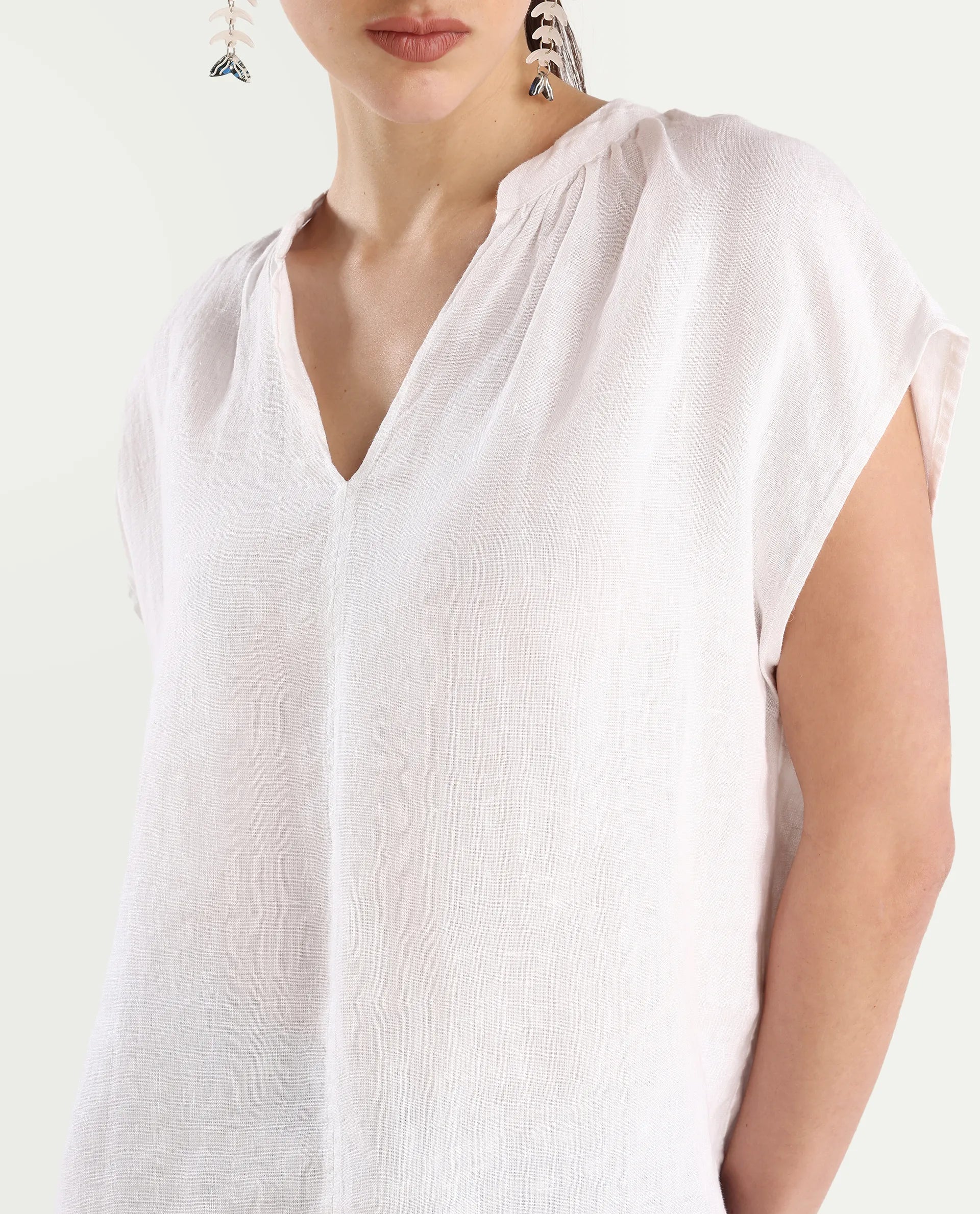 Rareism Women's Nenso White Linen Extended Sleeves Mandarin Collar Relaxed Fit Plain Top